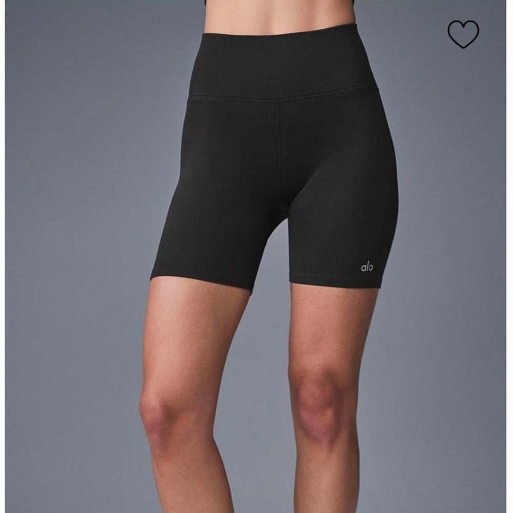 ALO Yoga Women's Black Bike Shorts